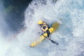 开云体育APP下载-赫罗纳紧密传控体系提升控场效率，赫罗纳队服