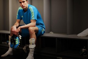 kaiyun开云·官方网站-张伟丽裸绞获胜刷新亚洲纪录，张伟丽40秒ko视频